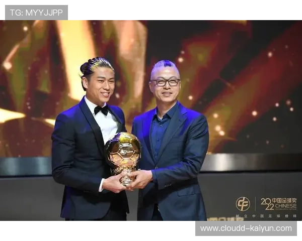 球员赛季末获评俱乐部年度最佳进步奖项鼓舞人心